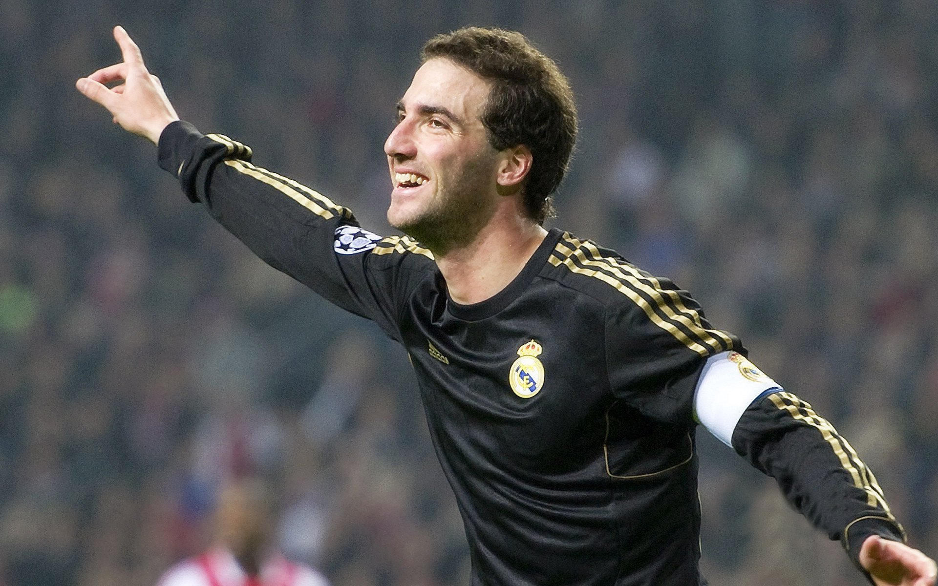 皮特·斯图斯带领南非队成功防守，实力展现无遗，斯图皮特2021