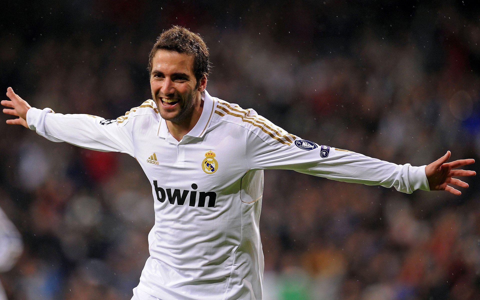 _城市太空跑:在未来世界中飞跑_,太空城市,太美了